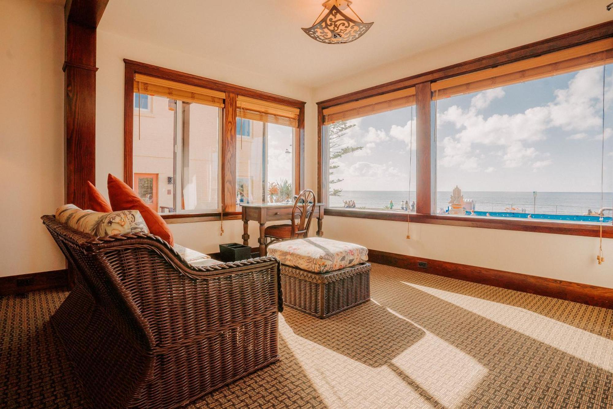 Pantai Inn Сан-Диего Экстерьер фото