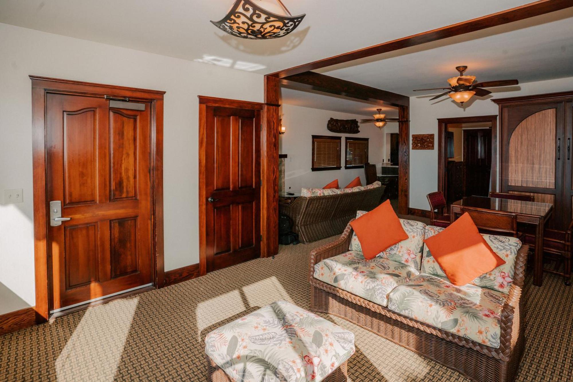 Pantai Inn Сан-Диего Экстерьер фото