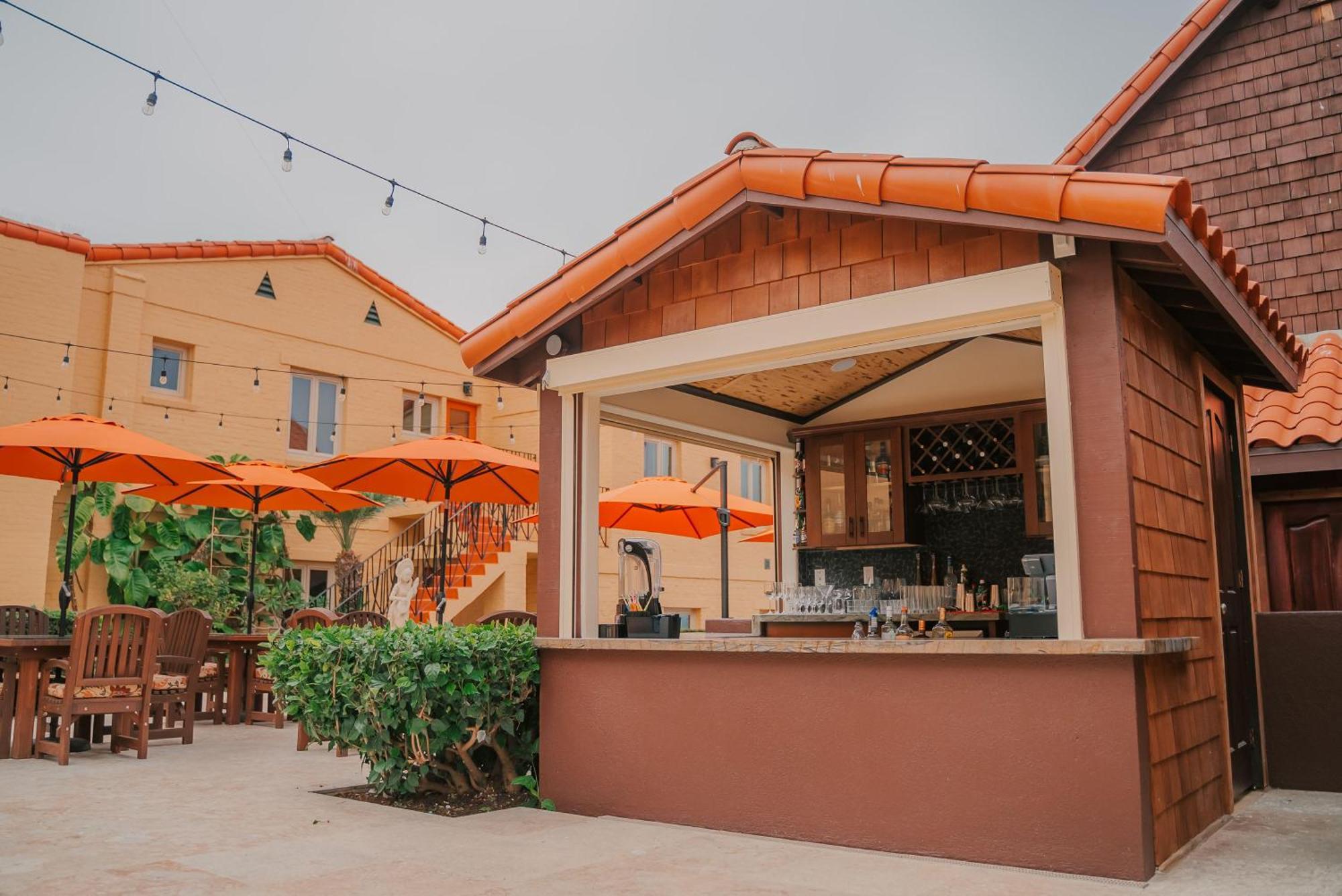 Pantai Inn Сан-Диего Экстерьер фото